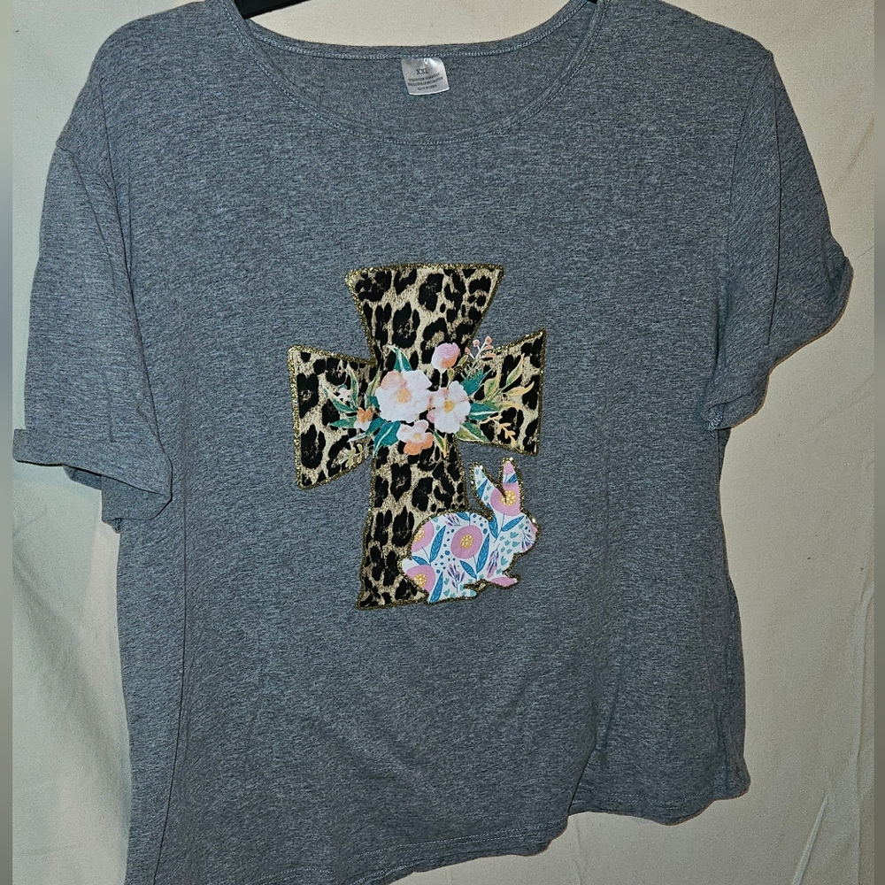 Gray T-Shirt with Leopard Cross and Floral Design